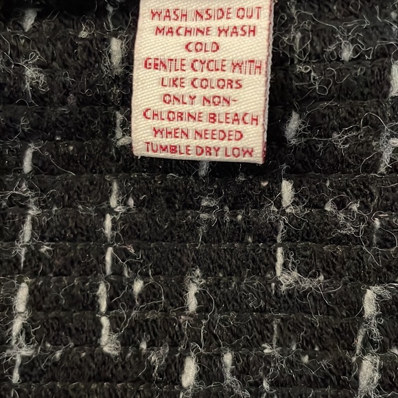 Large black and white tweed jacket - Picture 4 of 5